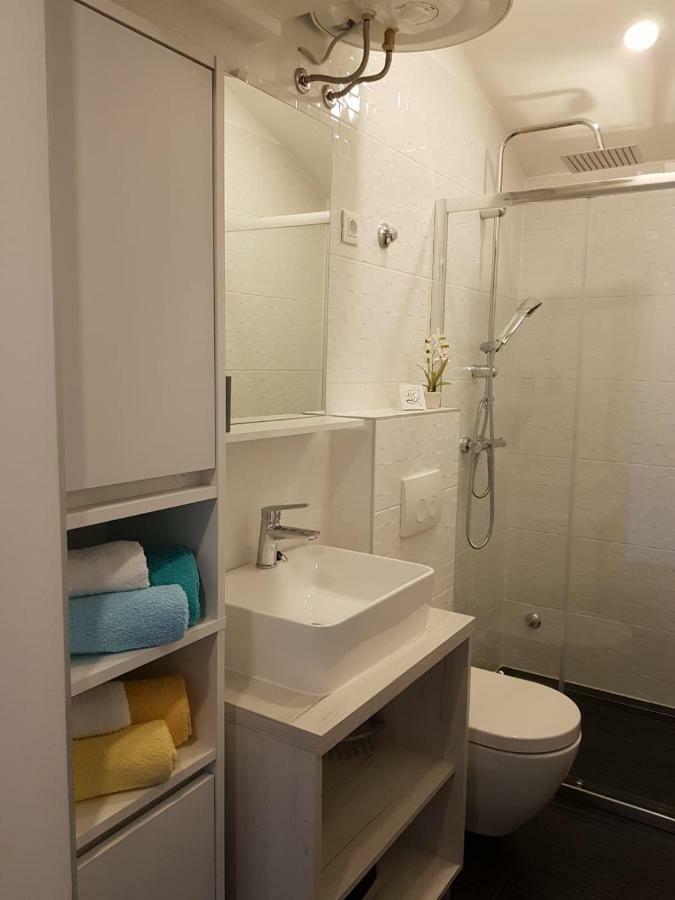 Apartman Elana 시베니크 외부 사진